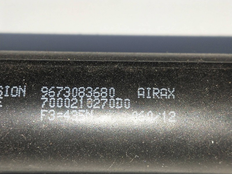 Recambio de amortiguadores maletero / porton para peugeot 208 1.4 hdi fap referencia OEM IAM 9673083680  