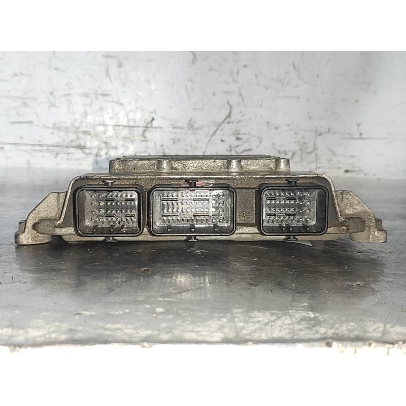 Recambio de centralita motor uce para citroen c3 1.4 hdi sx plus referencia OEM IAM 5WS40021FT SW9647202380 HW9643455080 SID802