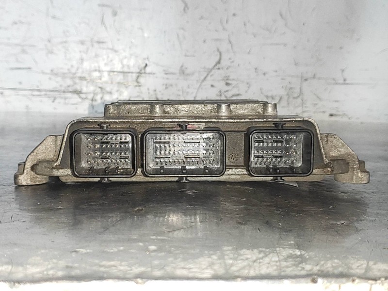 Recambio de centralita motor uce para citroen c3 1.4 hdi sx plus referencia OEM IAM 5WS40021FT SW9647202380 HW9643455080 SID802