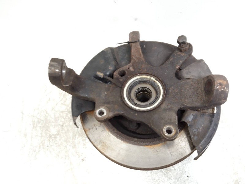 Recambio de mangueta delantera izquierda para ssangyong musso referencia OEM IAM   