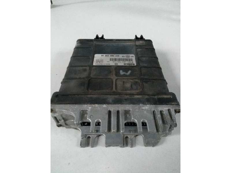 Recambio de centralita motor uce para volkswagen vento (1h2) 1.6 referencia OEM IAM 0261203729 0261203730 037906258AQ