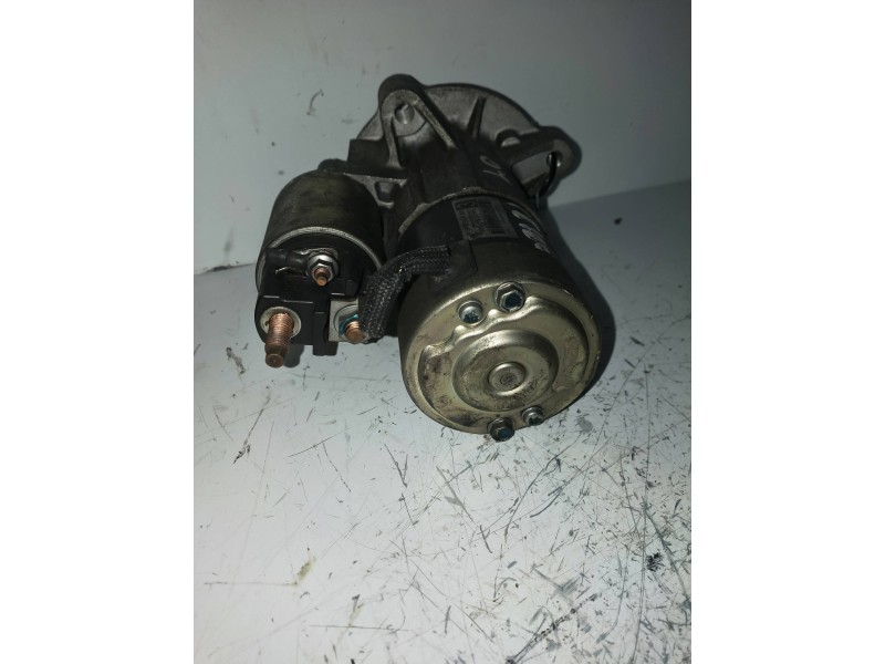 Recambio de motor arranque para peugeot 407 sr confort referencia OEM IAM M000T82081ZE MITSUBISHI 