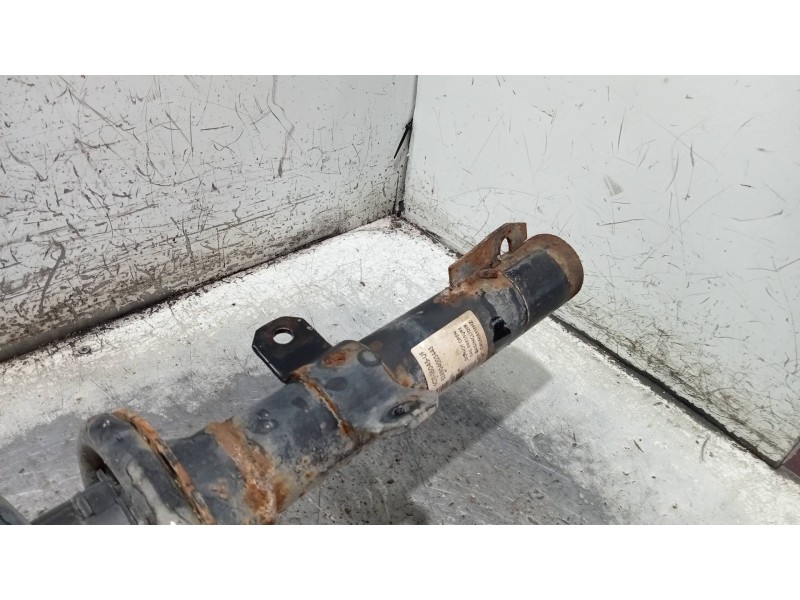 Recambio de amortiguador delantero izquierdo para ford transit caja cerrada ´06 ft 260 k trend lkw referencia OEM IAM 6C1118045U