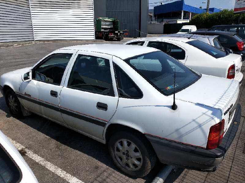 opel vectra a del año 1992