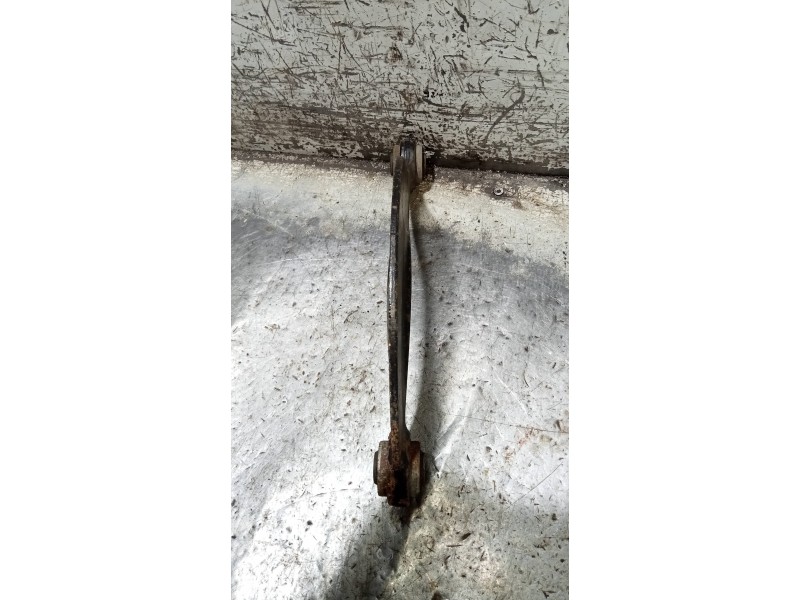 Recambio de brazo suspension superior trasero derecho para ford focus lim. (cb8) titanium referencia OEM IAM AV615500AC  