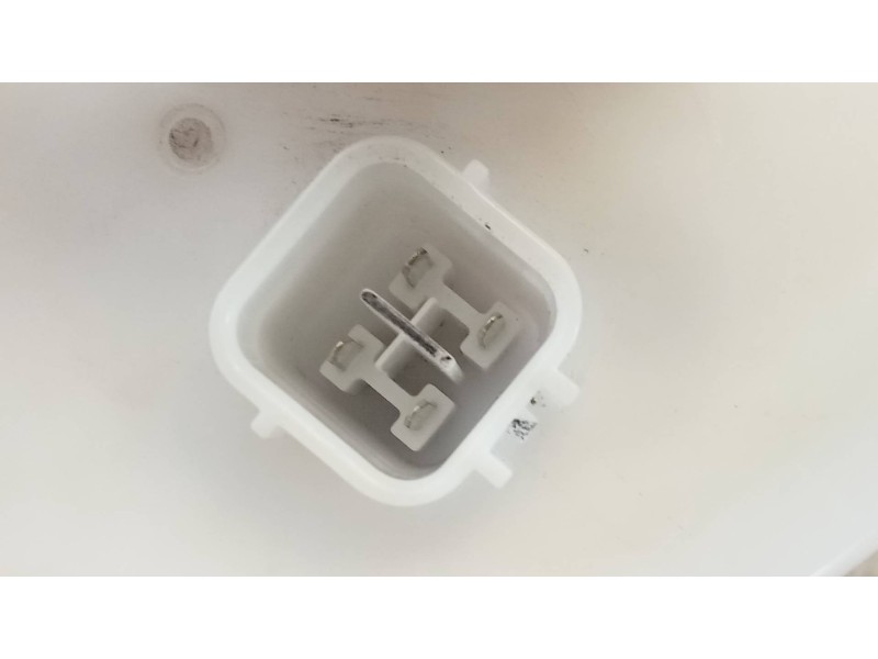Recambio de bomba combustible para kia rio uefa euro 2016 referencia OEM IAM 311101W000 1000993610 LA20498R