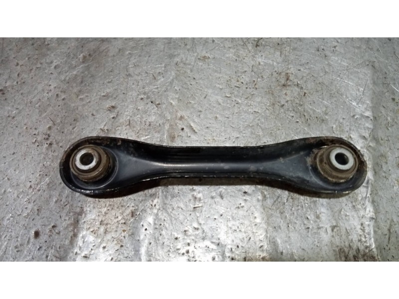 Recambio de brazo suspension superior trasero izquierdo para ford focus lim. (cb8) titanium referencia OEM IAM   