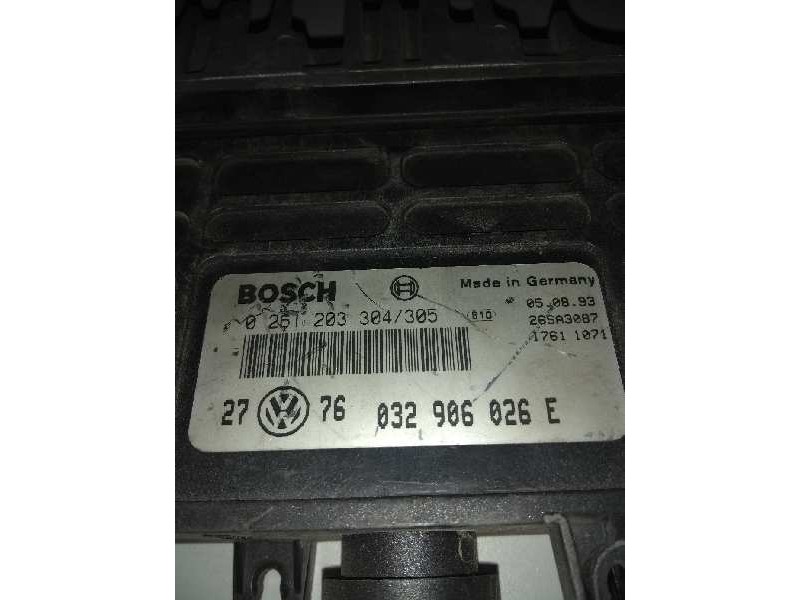 Recambio de centralita motor uce para volkswagen golf iii berlina (1h1) referencia OEM IAM 0261203304 0261203305 032906026E