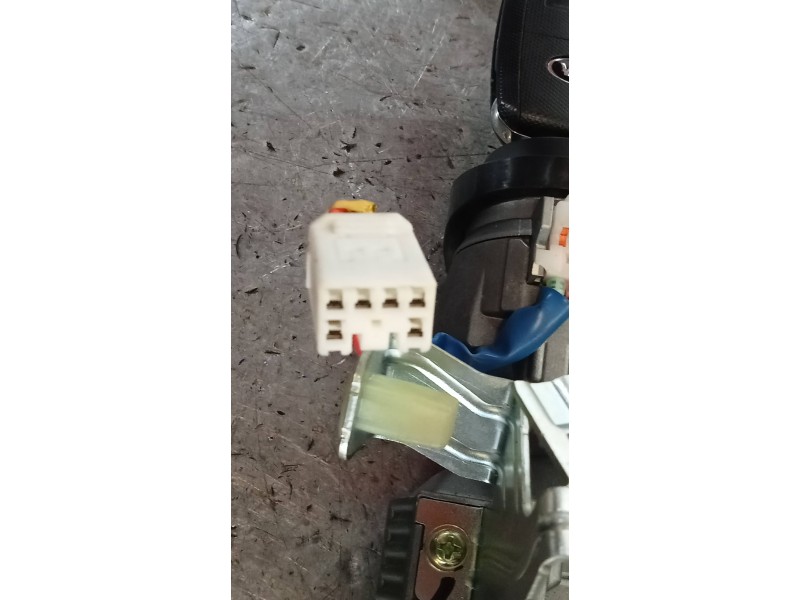 Recambio de conmutador de arranque para kia rio uefa euro 2016 referencia OEM IAM   