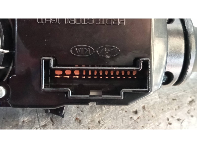 Recambio de mando luces para kia rio uefa euro 2016 referencia OEM IAM 299138875  