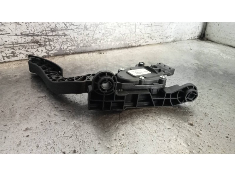 Recambio de potenciometro pedal para kia rio uefa euro 2016 referencia OEM IAM   