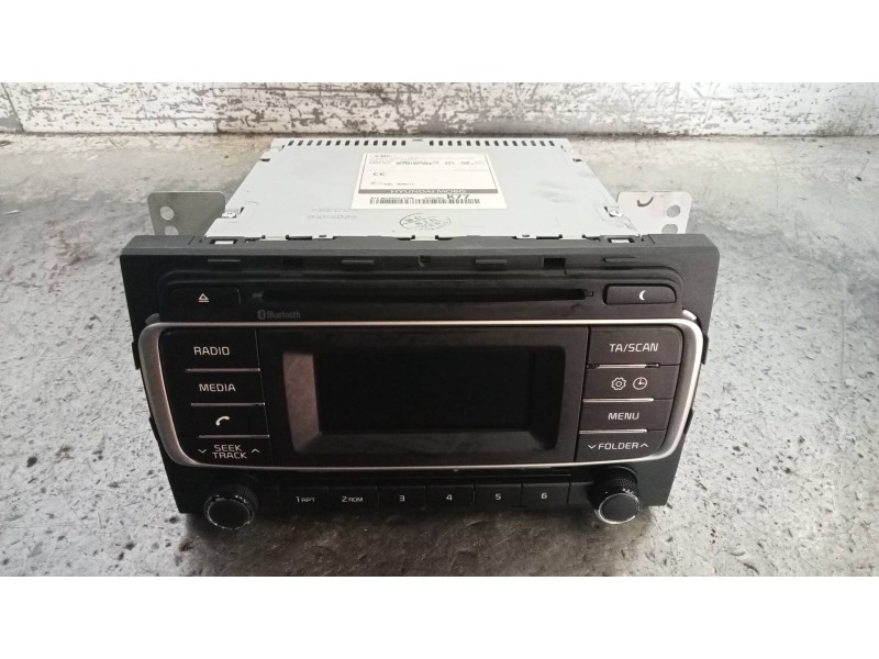 Recambio de sistema audio / radio cd para kia rio uefa euro 2016 referencia OEM IAM 961701W770CA  