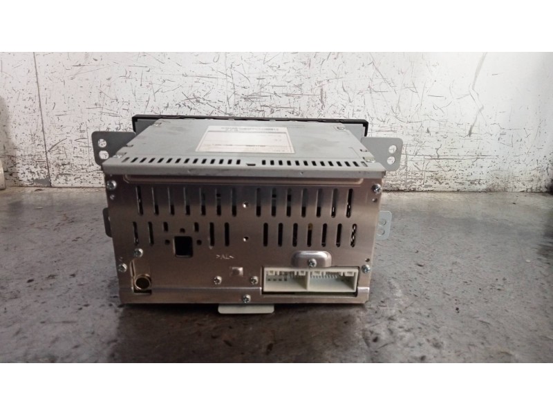 Recambio de sistema audio / radio cd para kia rio uefa euro 2016 referencia OEM IAM 961701W770CA  