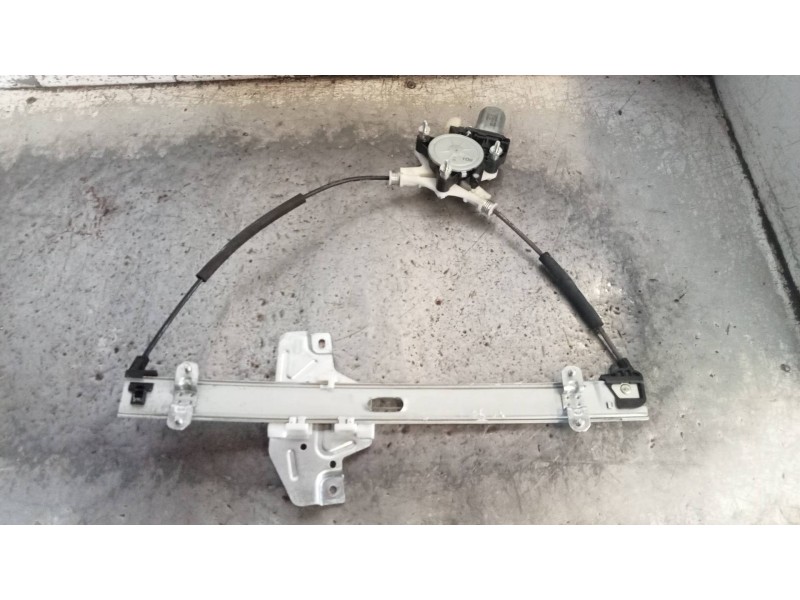 Recambio de elevalunas delantero derecho para kia rio uefa euro 2016 referencia OEM IAM 824601W300  