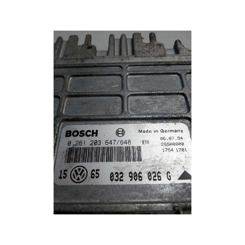 Recambio de centralita motor uce para volkswagen golf iii berlina (1h1) 1.6 referencia OEM IAM 0261203647 0261203648 032906026G