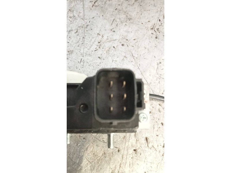 Recambio de elevalunas delantero izquierdo para kia rio uefa euro 2016 referencia OEM IAM 821501W310  