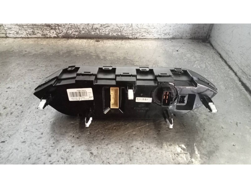 Recambio de mando calefaccion / aire acondicionado para kia rio uefa euro 2016 referencia OEM IAM 972501W270 1602121220 