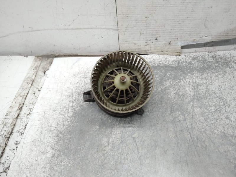 Recambio de motor calefaccion para nissan trade 2.3d referencia OEM IAM   