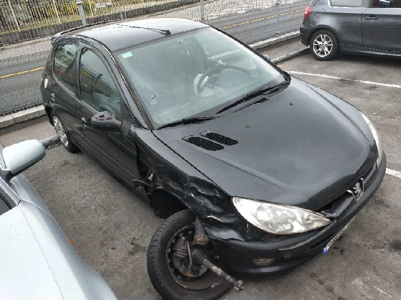 peugeot 206 berlina del año 2004