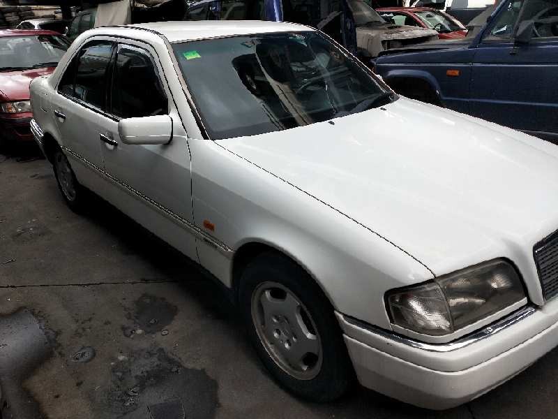 mercedes clase c (w202) berlina del año 2000