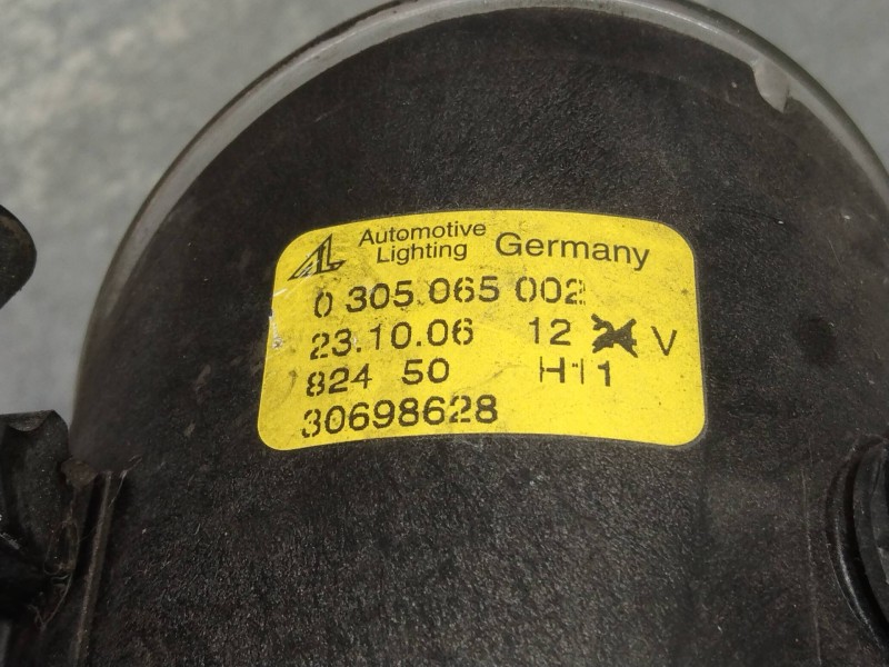 Recambio de faro antiniebla derecho para volvo c30 d5 kinetic referencia OEM IAM 0305065002 30698628 