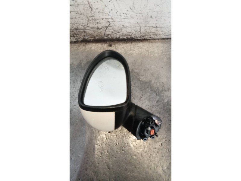 Recambio de retrovisor derecho para kia rio uefa euro 2016 referencia OEM IAM   ELECTRICO