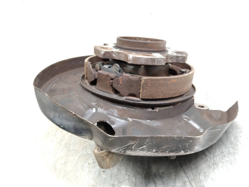 Recambio de mangueta trasera izquierda para ssangyong rodius 2.7 turbodiesel cat referencia OEM IAM   