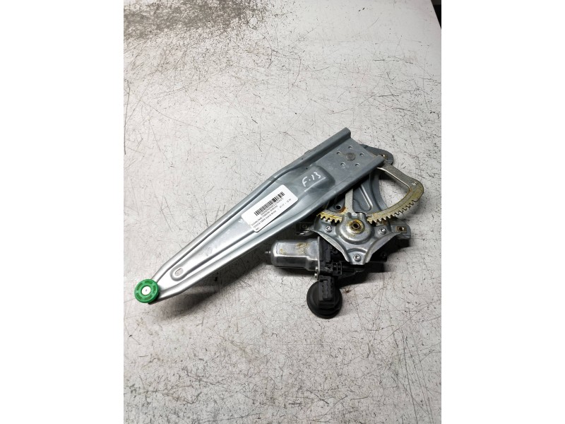 Recambio de elevalunas trasero derecho para toyota yaris hybrid active referencia OEM IAM   5P