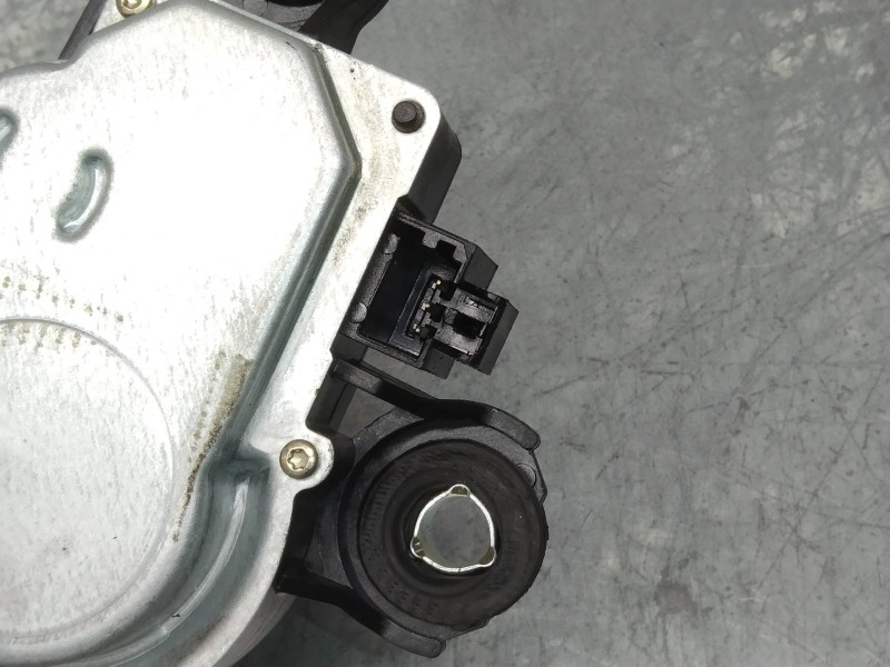 Recambio de motor limpia trasero para volvo c30 d5 kinetic referencia OEM IAM 53028312  