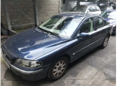 volvo s60 berlina del año 2001