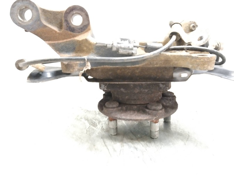 Recambio de mangueta delantera izquierda para subaru forester s12 2.0 diesel cat referencia OEM IAM   