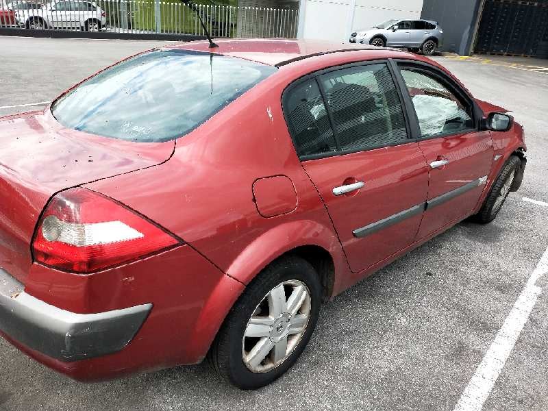 renault megane ii classic berlina del año 2005