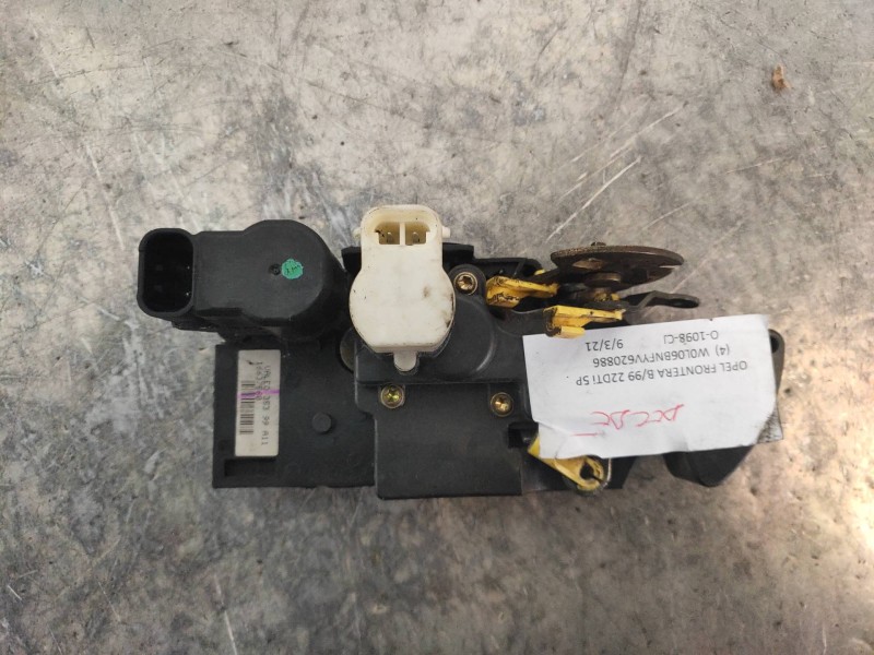 Recambio de motor cierre centralizado delantero derecho para opel frontera b basis referencia OEM IAM 16637560  