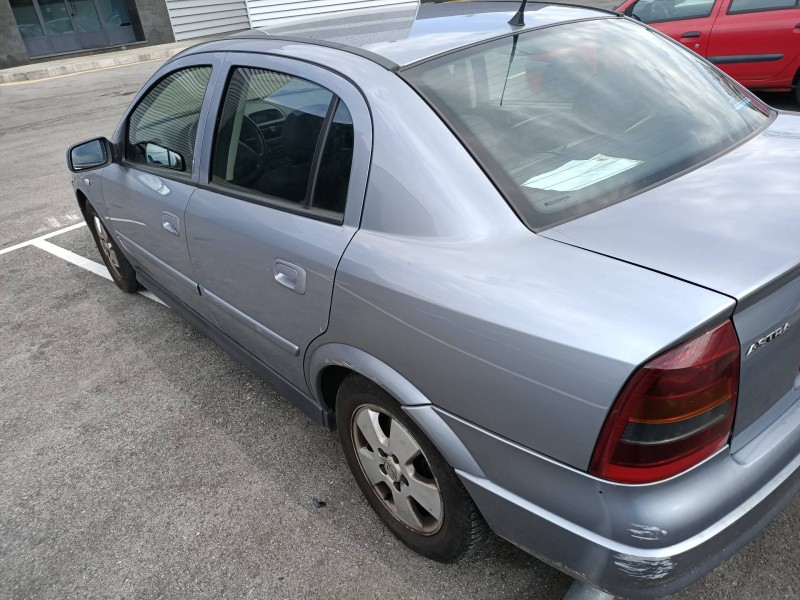 opel astra g berlina del año 2003
