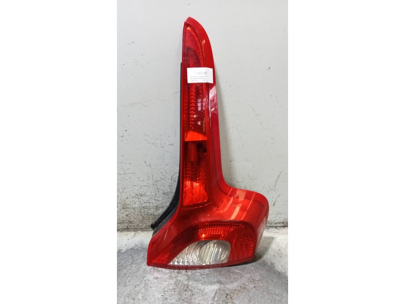 Recambio de piloto trasero derecho para volvo c30 d5 kinetic referencia OEM IAM   