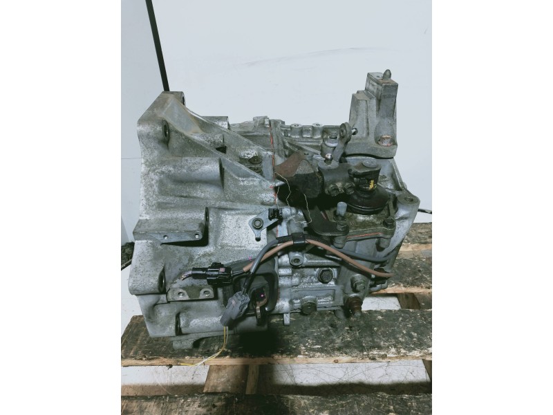 Recambio de caja cambios para mazda 3 lim. (bl) 2.2 turbodiesel cat referencia OEM IAM A9403460  6V