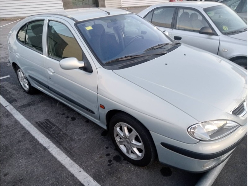 renault megane i fase 2 berlina (ba0) del año 2001