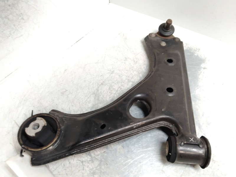 Recambio de brazo suspension inferior delantero izquierdo para fiat fiorino 1.3 16v jtd cat referencia OEM IAM   
