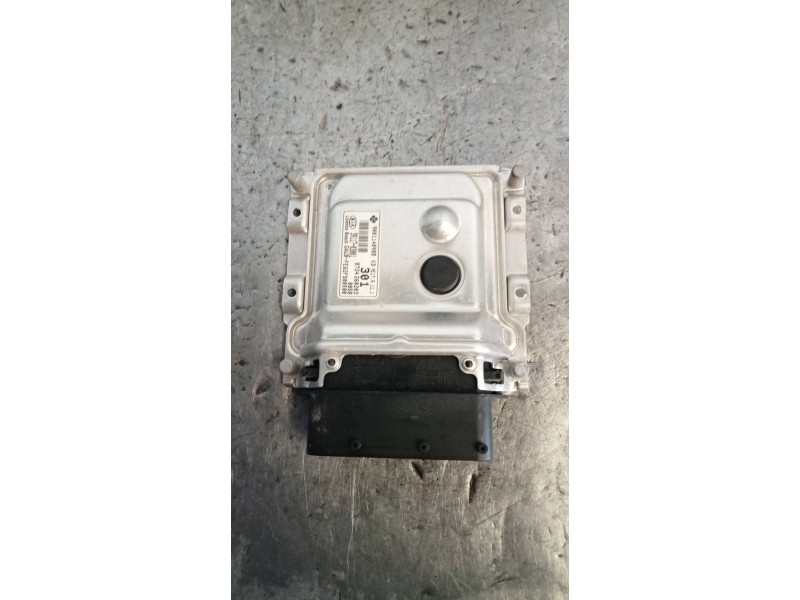 Recambio de centralita motor uce para kia rio uefa euro 2016 referencia OEM IAM 3911703001 9001140988 