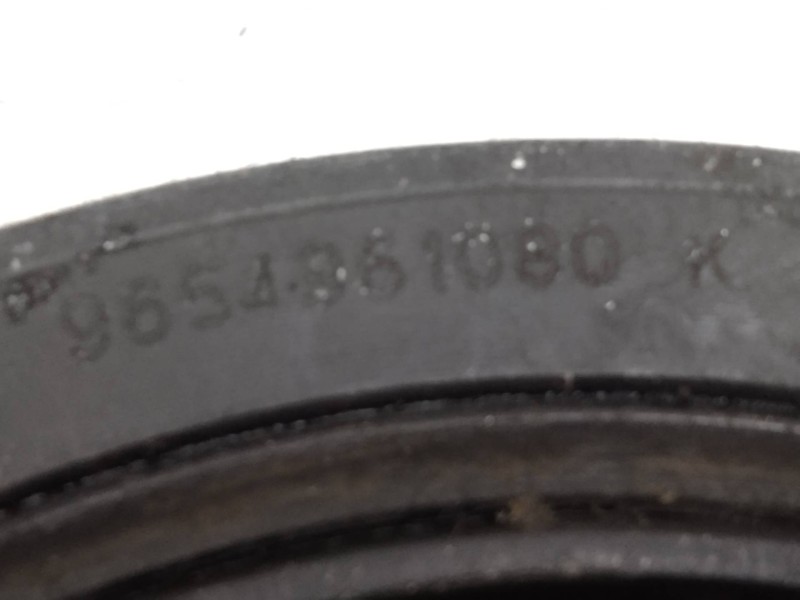 Recambio de polea cigueñal para peugeot 207 1.6 hdi referencia OEM IAM 9654361080  