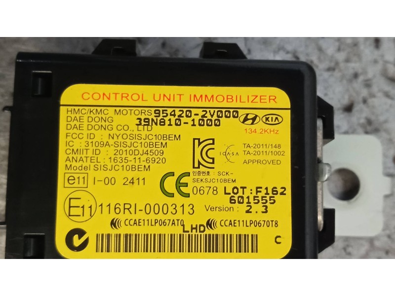 Recambio de modulo electronico para kia rio uefa euro 2016 referencia OEM IAM 954202V000  