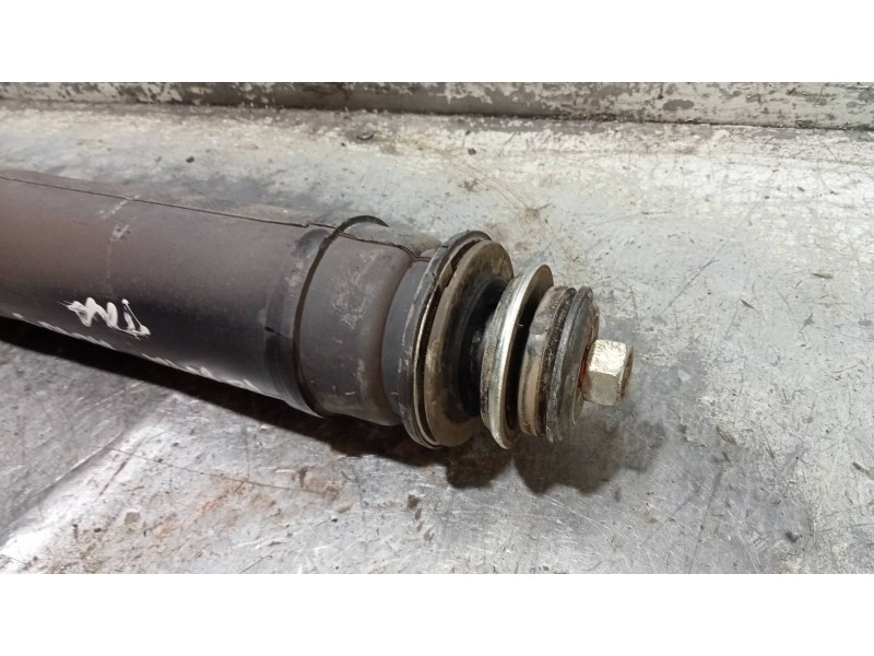 Recambio de amortiguador trasero derecho para toyota auris básico referencia OEM IAM 4853002491  