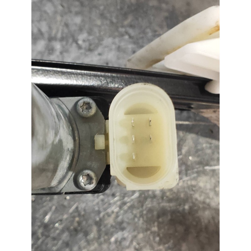 Recambio de elevalunas trasero derecho para bmw serie 3 lim. (f30) 318d m sport referencia OEM IAM 7351050AI07 17756710 51357281