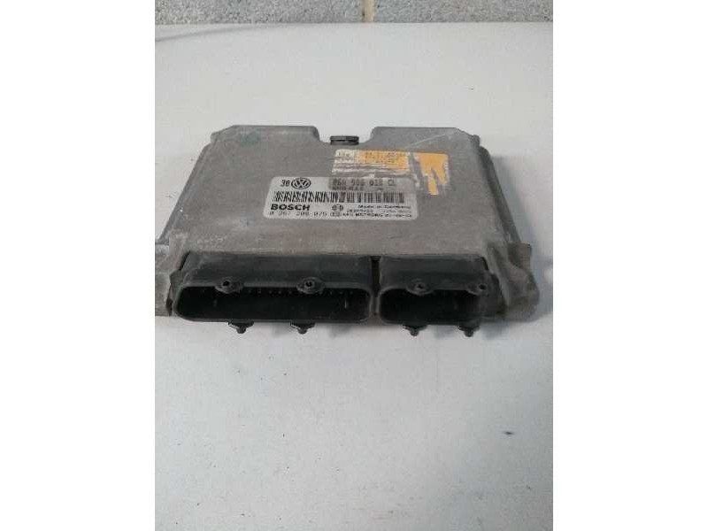 Recambio de centralita motor uce para volkswagen golf iv berlina (1j1) 1.8 referencia OEM IAM 0261206076 06A906018CL M385