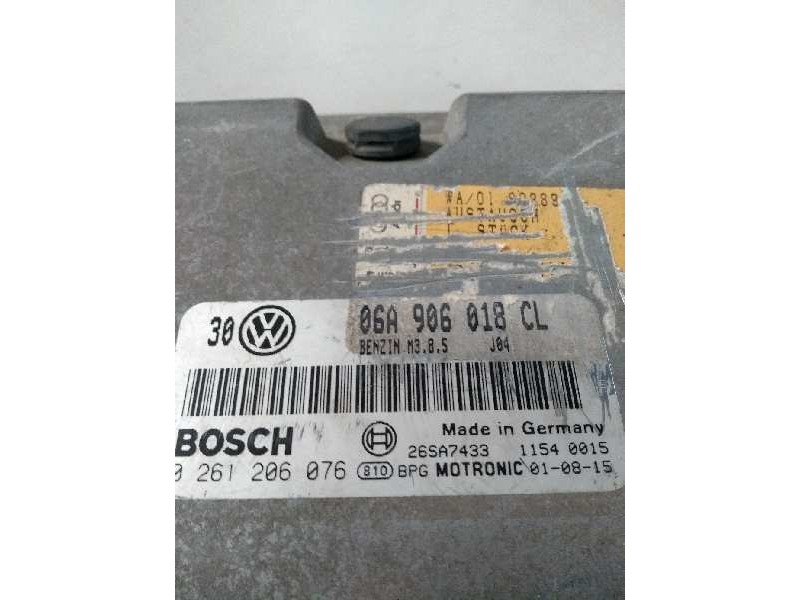 Recambio de centralita motor uce para volkswagen golf iv berlina (1j1) 1.8 referencia OEM IAM 0261206076 06A906018CL M385