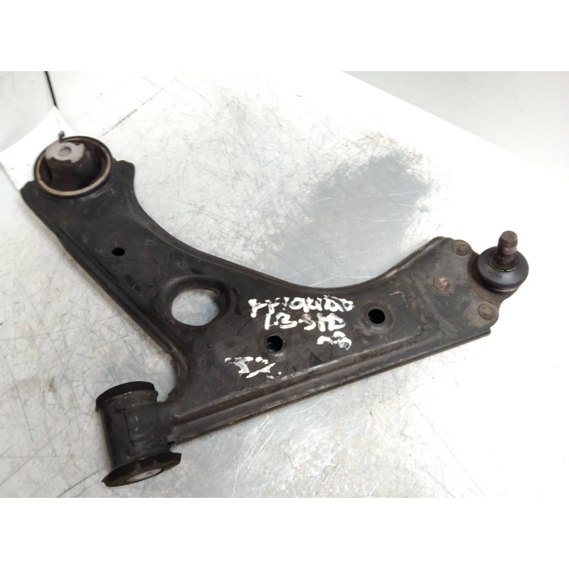 Recambio de brazo suspension inferior delantero izquierdo para fiat fiorino 1.3 16v jtd cat referencia OEM IAM   