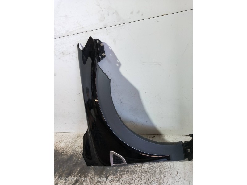 Recambio de aleta delantera derecha para chevrolet captiva 2.0 vcdi lt referencia OEM IAM   