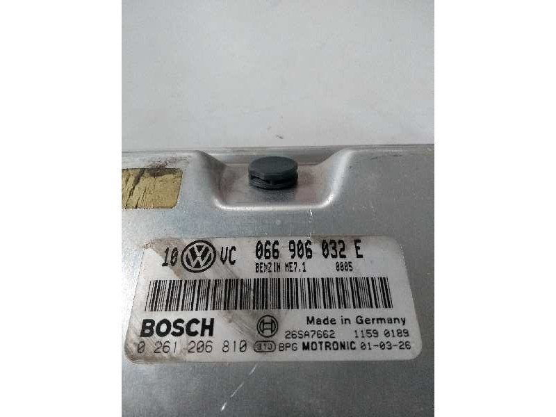 Recambio de centralita motor uce para volkswagen passat berlina (3b3) 2.3 v5 referencia OEM IAM 0261206810 066906032E ME71