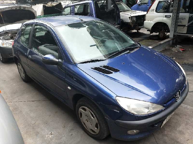peugeot 206 berlina del año 1999