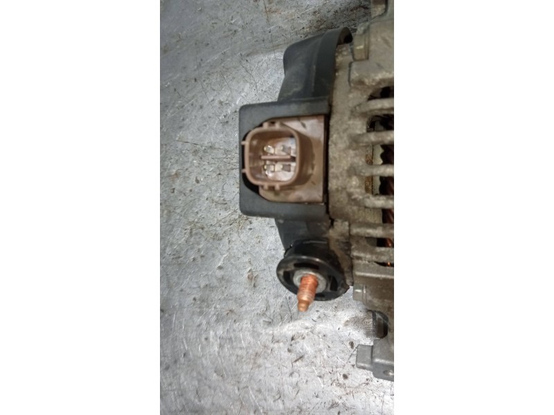 Recambio de alternador para toyota auris básico referencia OEM IAM 270600Y040 1042102310 